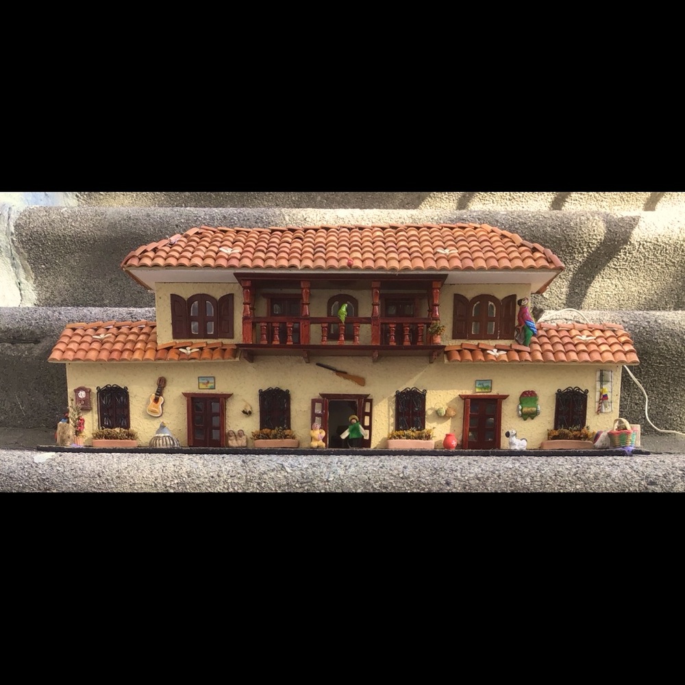 Colonial House